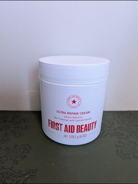 First Aid Beauty Ultra Repair Cream